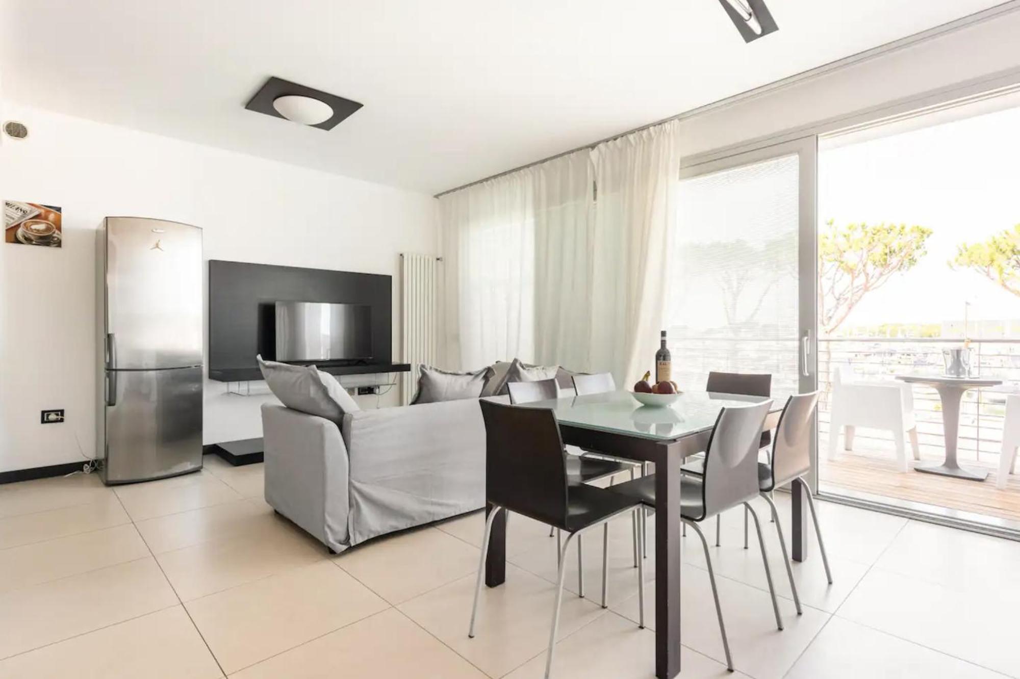 Appartamento "Mare E Relax" A Jesolo Lido - 6 Posti Letto Bagian luar foto